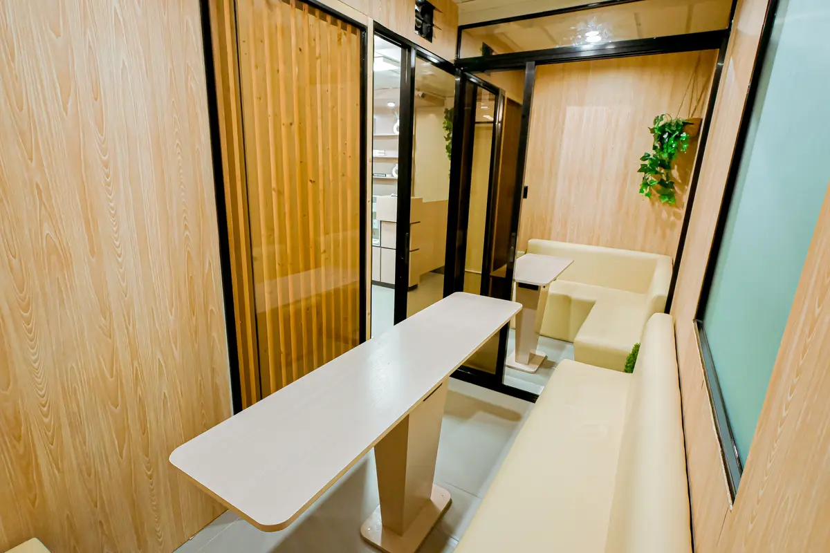 Full collaborative suite for a larger group at Viranova